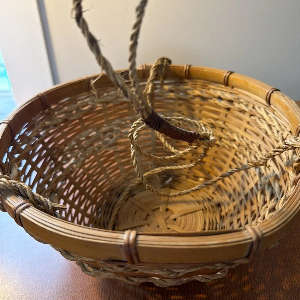Vtg Hanging Flower / Plant / Geranium Baskets Woven 10